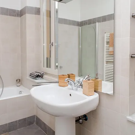 Cordusio Roomy Appartement *