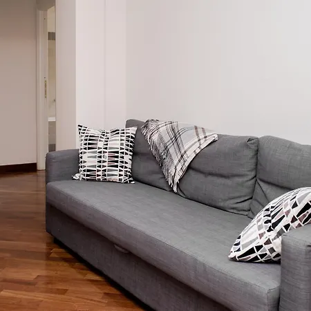 Cordusio Roomy * Milan